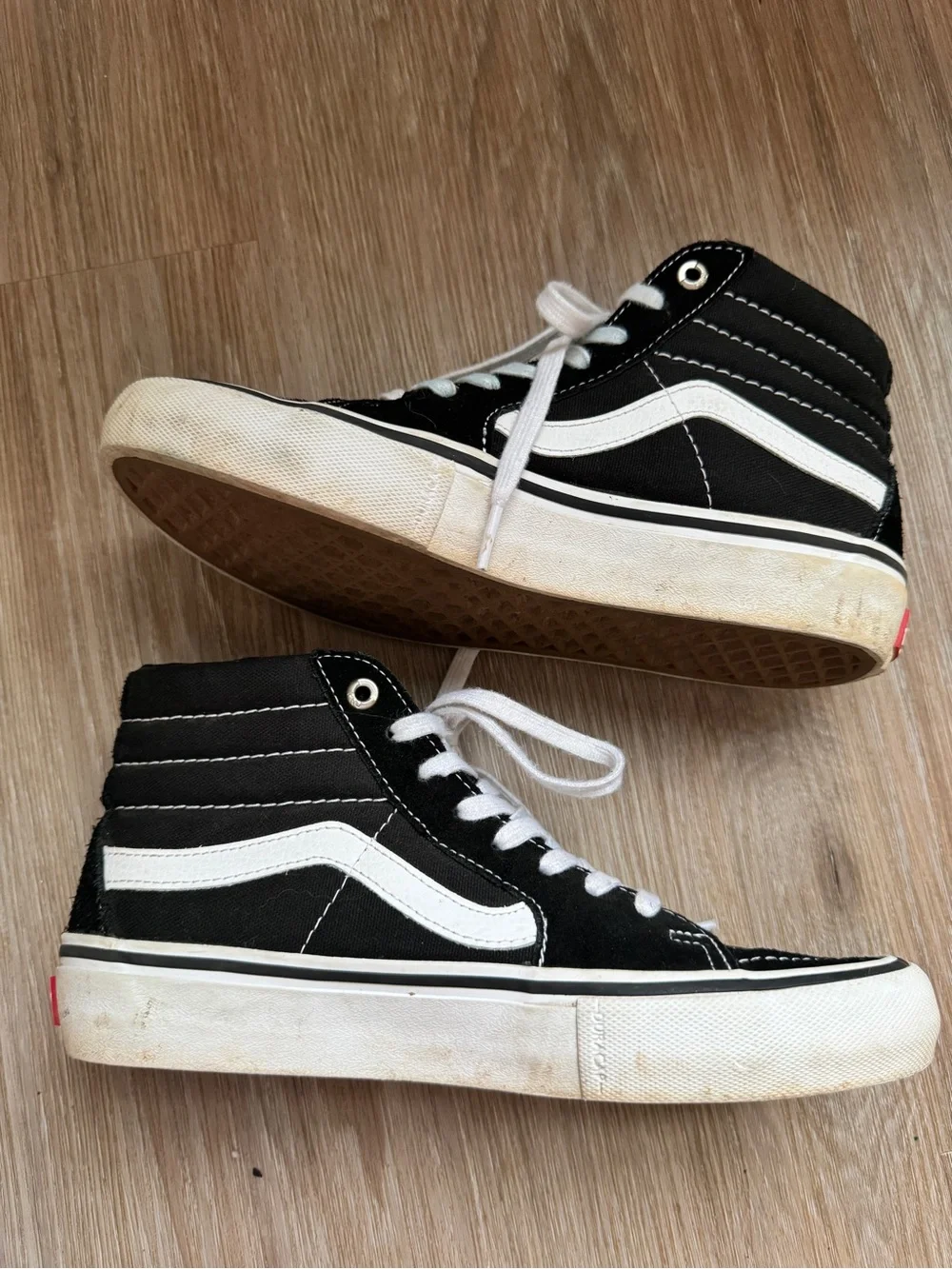 Vans Sk8-Hi Pro Classic Black White High Top Sneakers Men’s 6 Women’s 7.5